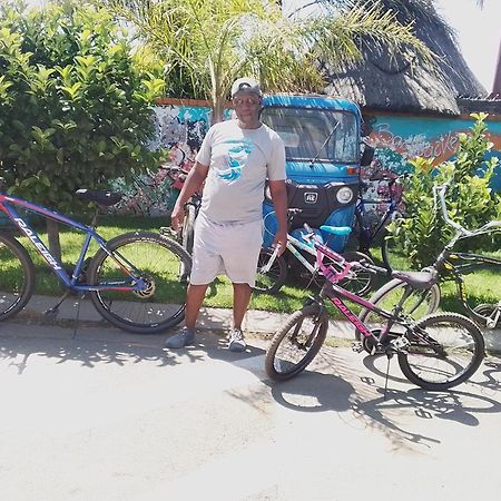 Authentic Bicycle Tours And Backpackers Hostel Soweto Buitenkant foto