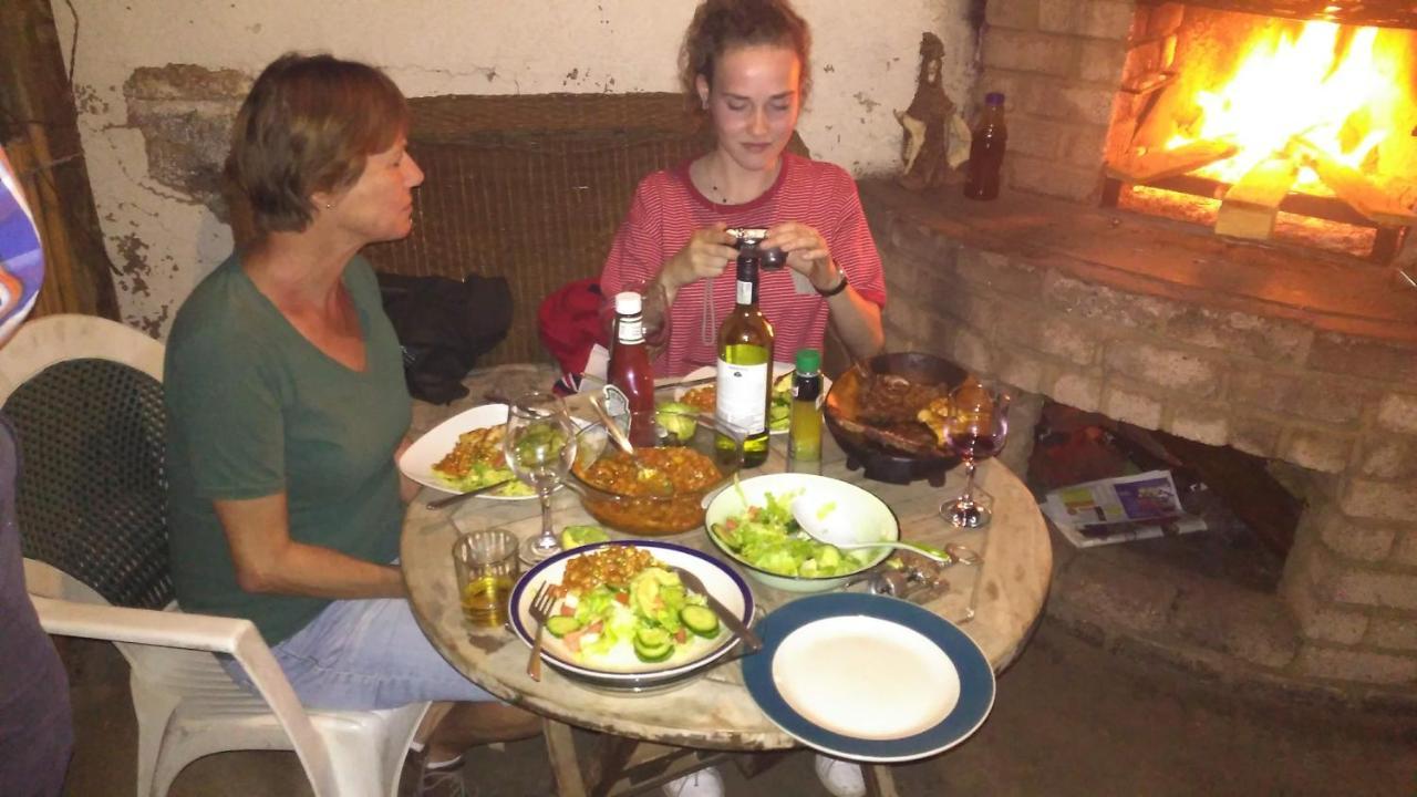 Authentic Bicycle Tours And Backpackers Hostel Soweto Buitenkant foto