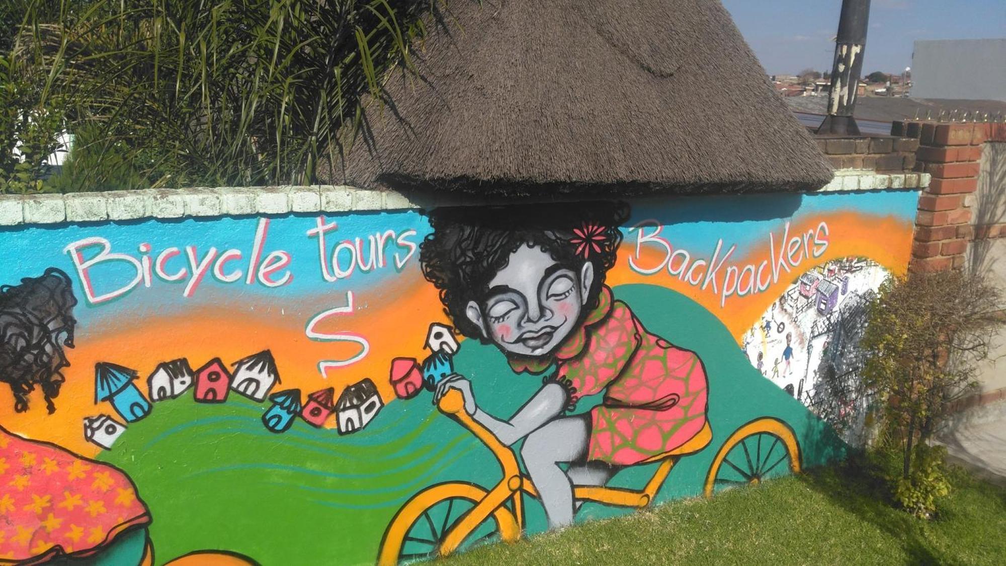 Authentic Bicycle Tours And Backpackers Hostel Soweto Kamer foto