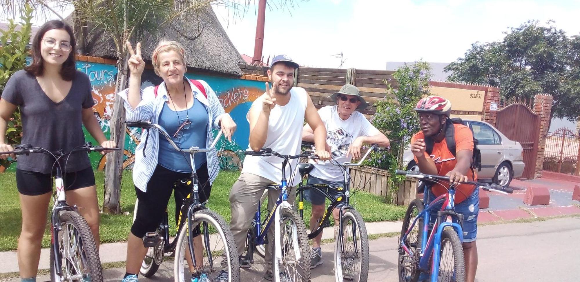 Authentic Bicycle Tours And Backpackers Hostel Soweto Kamer foto