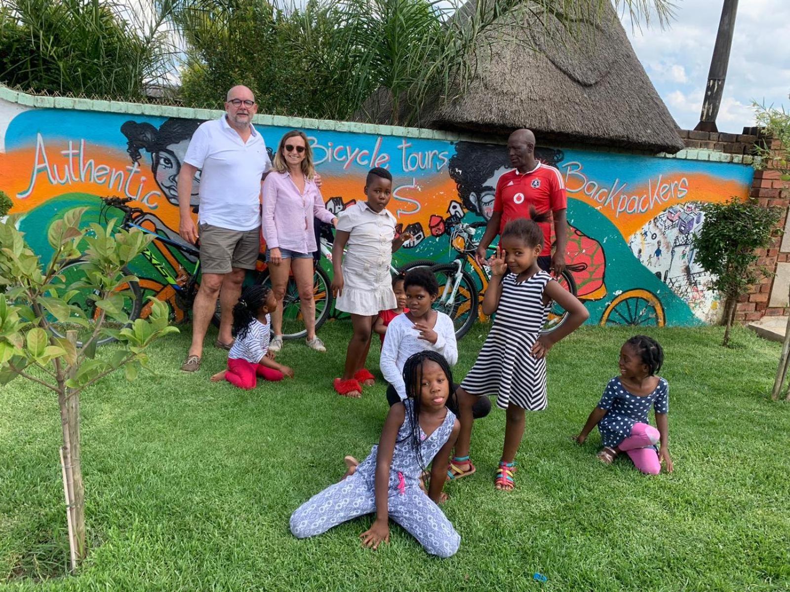 Authentic Bicycle Tours And Backpackers Hostel Soweto Kamer foto